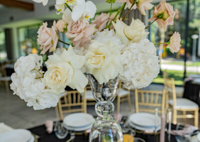 dekoracja sali weselnej, wypożyczalnia dekoracji na wesele, dekoracja stołu weselnego, wypożyczalnia wazonów na wesele