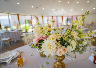 dekoracje ślubne, dekoracja sali weselnej, ozdoby weselne, dekoracja stołu weselnego